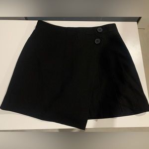 ONLY black skort is brand new condition